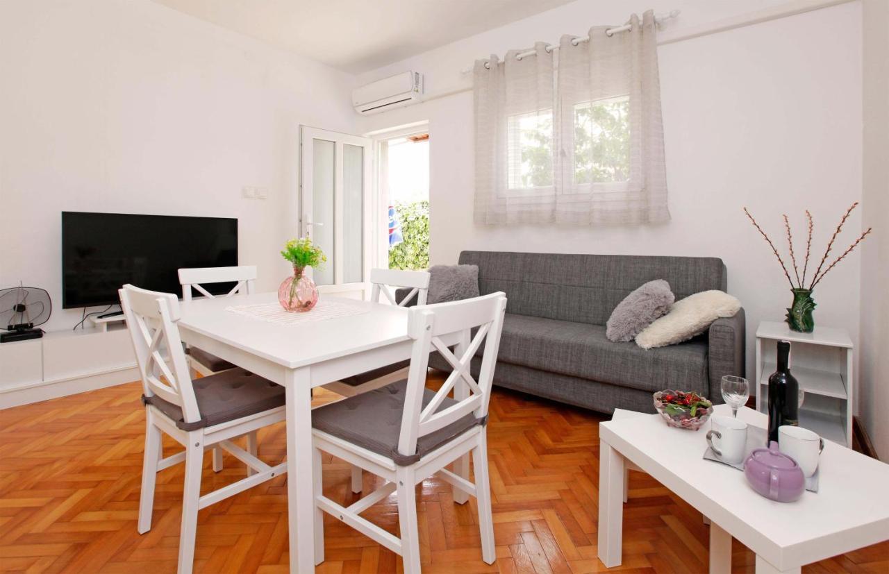 Apartman Zuvela Вела-Лука Екстер'єр фото